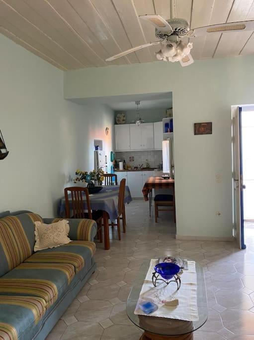 The House Of Grandma Zinios Villa Ioulis Luaran gambar